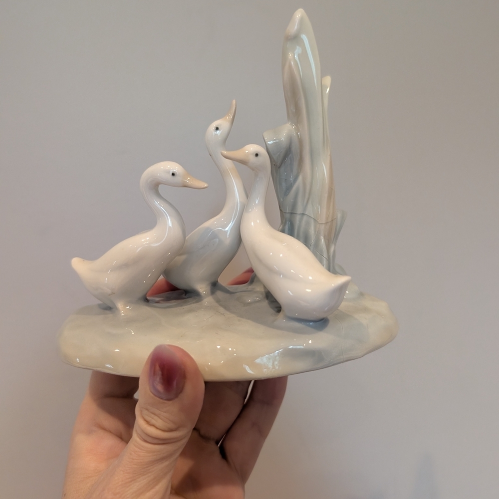 Nao White Ceramic Duck Figurine